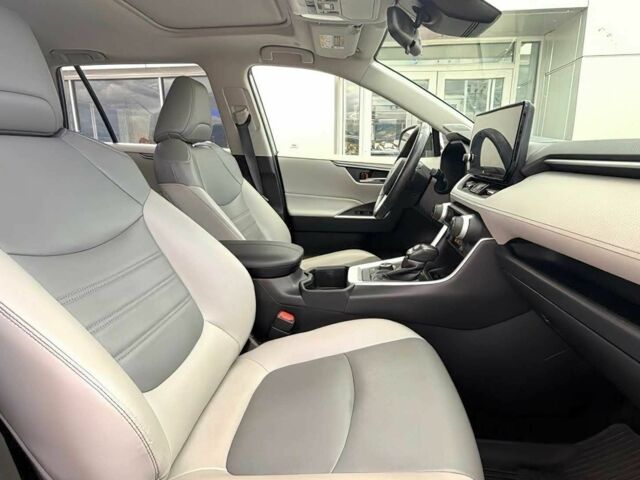 Сірий Тойота РАВ 4, об'ємом двигуна 2.5 л та пробігом 25 тис. км за 21000 $, фото 6 на Automoto.ua