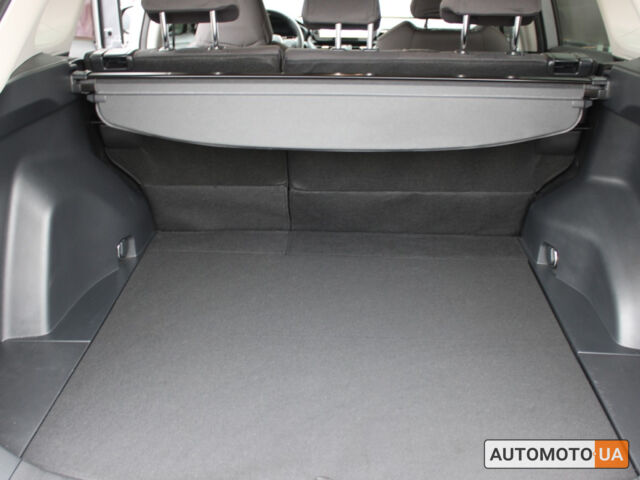 Сірий Тойота РАВ 4, об'ємом двигуна 2 л та пробігом 29 тис. км за 33990 $, фото 11 на Automoto.ua