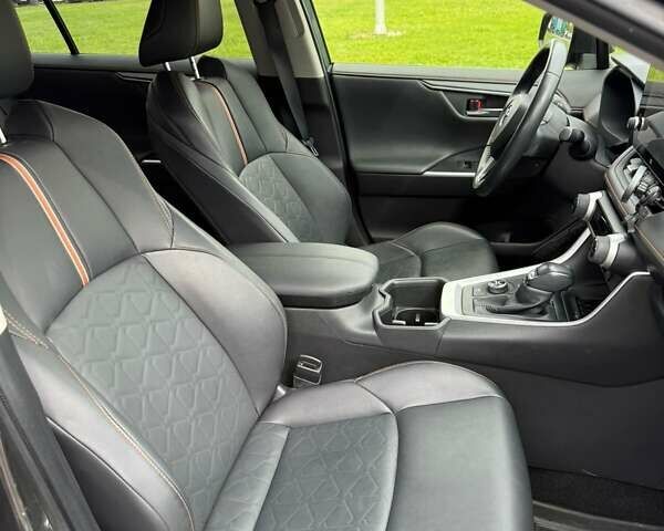 Сірий Тойота РАВ 4, об'ємом двигуна 2.49 л та пробігом 48 тис. км за 45000 $, фото 23 на Automoto.ua