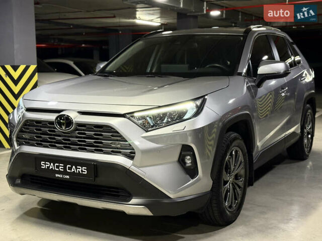 Сірий Тойота РАВ 4, об'ємом двигуна 2 л та пробігом 28 тис. км за 35900 $, фото 6 на Automoto.ua