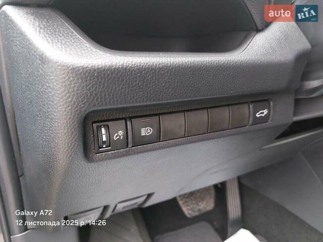 Серый Тойота РАВ 4, объемом двигателя 2.49 л и пробегом 28 тыс. км за 34400 $, фото 18 на Automoto.ua