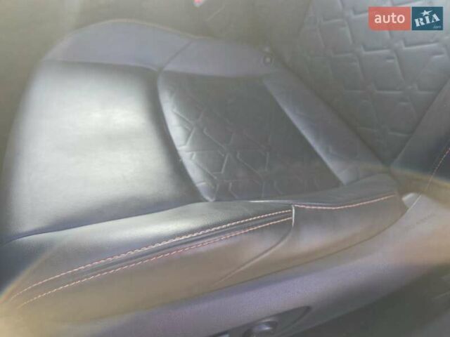 Сірий Тойота РАВ 4, об'ємом двигуна 2.5 л та пробігом 38 тис. км за 45000 $, фото 8 на Automoto.ua