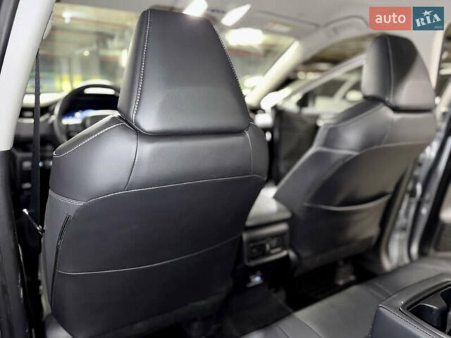 Сірий Тойота РАВ 4, об'ємом двигуна 2 л та пробігом 28 тис. км за 35900 $, фото 26 на Automoto.ua