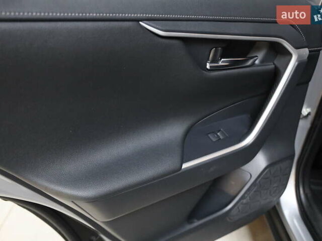 Серый Тойота РАВ 4, объемом двигателя 2.49 л и пробегом 46 тыс. км за 37500 $, фото 24 на Automoto.ua