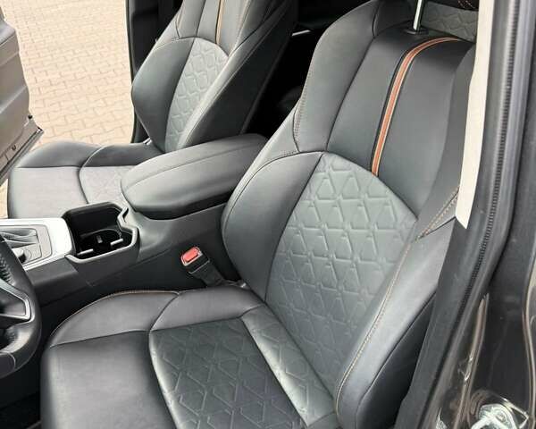 Сірий Тойота РАВ 4, об'ємом двигуна 2.49 л та пробігом 48 тис. км за 45000 $, фото 32 на Automoto.ua