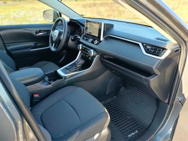 Сірий Тойота РАВ 4, об'ємом двигуна 2.5 л та пробігом 36 тис. км за 18600 $, фото 13 на Automoto.ua