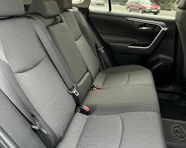 Серый Тойота РАВ 4, объемом двигателя 2.5 л и пробегом 50 тыс. км за 37800 $, фото 20 на Automoto.ua