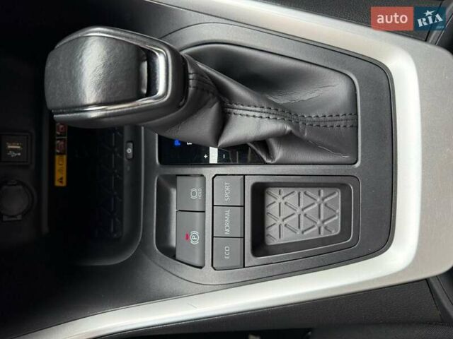 Серый Тойота РАВ 4, объемом двигателя 1.99 л и пробегом 18 тыс. км за 34950 $, фото 15 на Automoto.ua