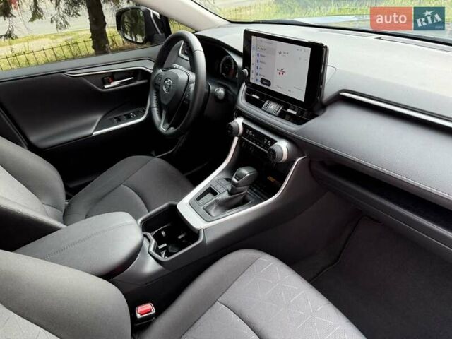 Серый Тойота РАВ 4, объемом двигателя 1.99 л и пробегом 18 тыс. км за 34950 $, фото 41 на Automoto.ua