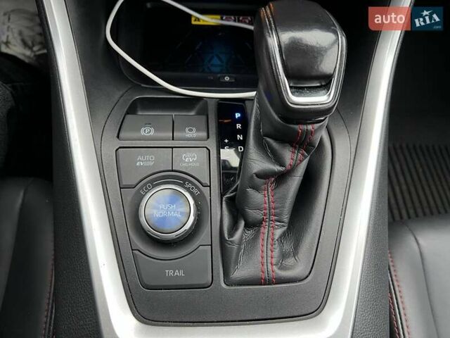 Серый Тойота РАВ 4, объемом двигателя 2.49 л и пробегом 55 тыс. км за 51990 $, фото 23 на Automoto.ua