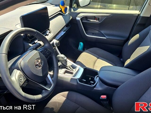 Серый Тойота РАВ 4, объемом двигателя 2 л и пробегом 27 тыс. км за 33200 $, фото 6 на Automoto.ua