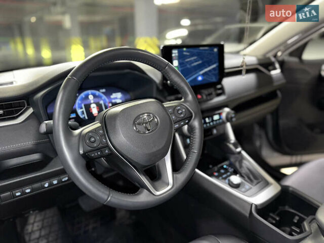 Сірий Тойота РАВ 4, об'ємом двигуна 2 л та пробігом 28 тис. км за 35900 $, фото 21 на Automoto.ua