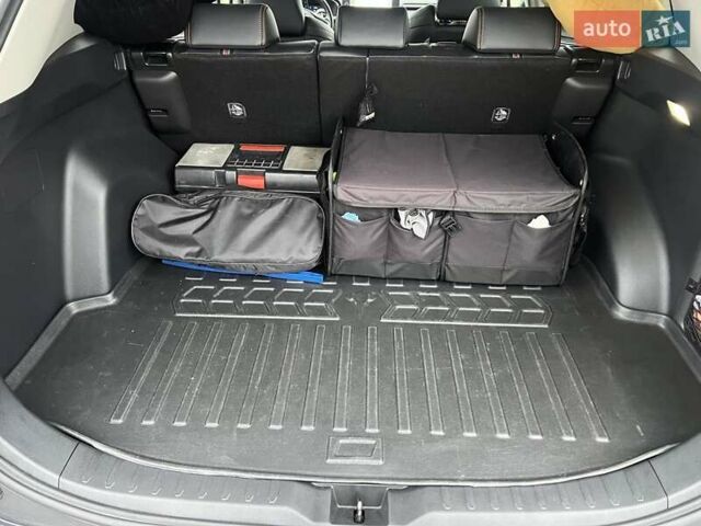 Сірий Тойота РАВ 4, об'ємом двигуна 2.49 л та пробігом 53 тис. км за 46400 $, фото 24 на Automoto.ua