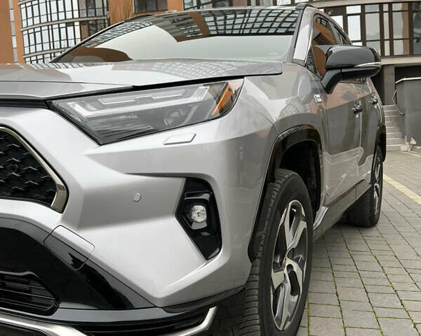 Сірий Тойота РАВ 4, об'ємом двигуна 2.49 л та пробігом 69 тис. км за 39300 $, фото 9 на Automoto.ua