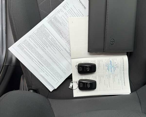 Серый Тойота РАВ 4, объемом двигателя 1.99 л и пробегом 18 тыс. км за 34950 $, фото 17 на Automoto.ua