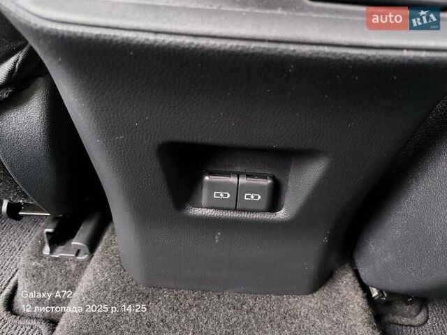 Серый Тойота РАВ 4, объемом двигателя 2.49 л и пробегом 28 тыс. км за 34400 $, фото 15 на Automoto.ua