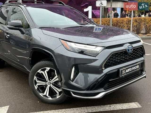 Серый Тойота РАВ 4, объемом двигателя 2.49 л и пробегом 55 тыс. км за 51990 $, фото 3 на Automoto.ua