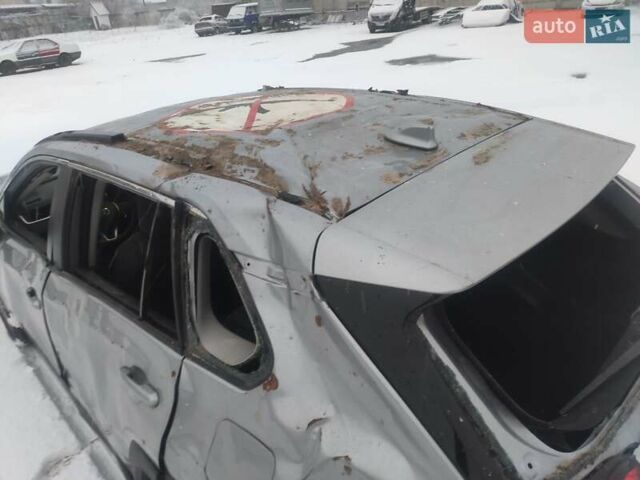 Серый Тойота РАВ 4, объемом двигателя 2 л и пробегом 14 тыс. км за 17500 $, фото 30 на Automoto.ua