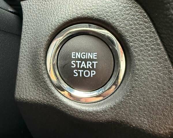 Серый Тойота РАВ 4, объемом двигателя 1.99 л и пробегом 18 тыс. км за 34950 $, фото 2 на Automoto.ua