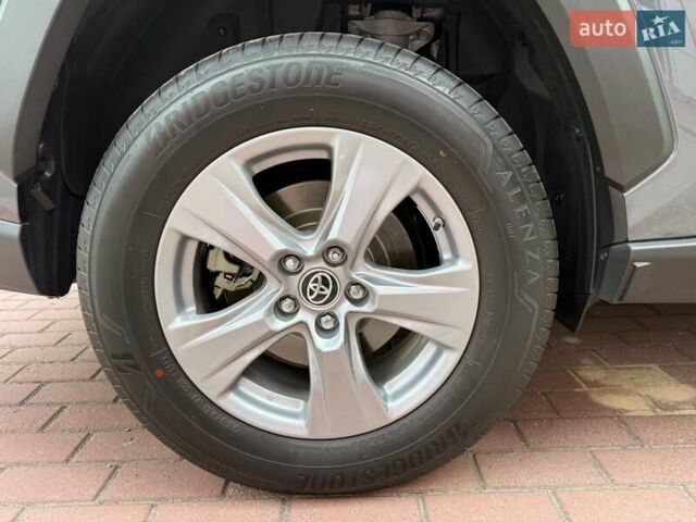 Серый Тойота РАВ 4, объемом двигателя 1.99 л и пробегом 18 тыс. км за 34950 $, фото 26 на Automoto.ua