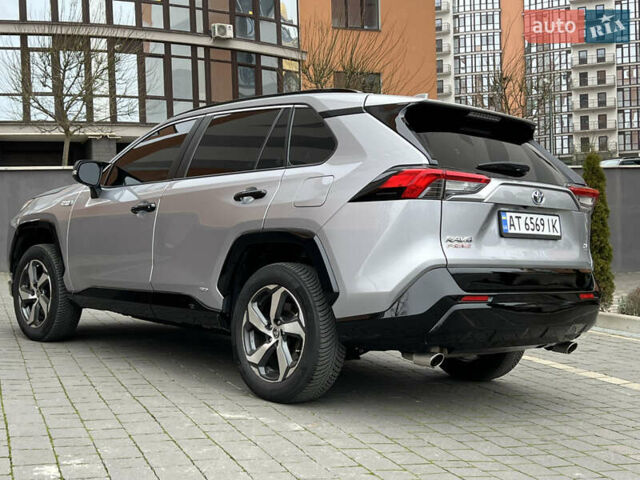 Сірий Тойота РАВ 4, об'ємом двигуна 2.49 л та пробігом 69 тис. км за 39300 $, фото 3 на Automoto.ua