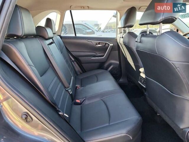 Серый Тойота РАВ 4, объемом двигателя 2.49 л и пробегом 88 тыс. км за 14000 $, фото 9 на Automoto.ua