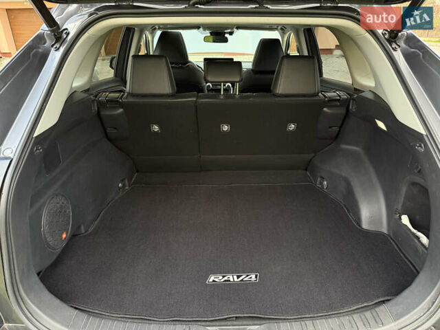 Сірий Тойота РАВ 4, об'ємом двигуна 2.49 л та пробігом 26 тис. км за 39600 $, фото 18 на Automoto.ua