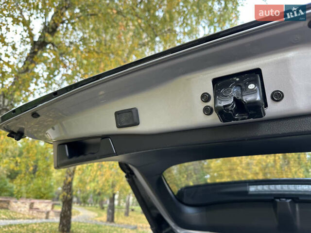 Серый Тойота РАВ 4, объемом двигателя 2.5 л и пробегом 64 тыс. км за 49500 $, фото 66 на Automoto.ua