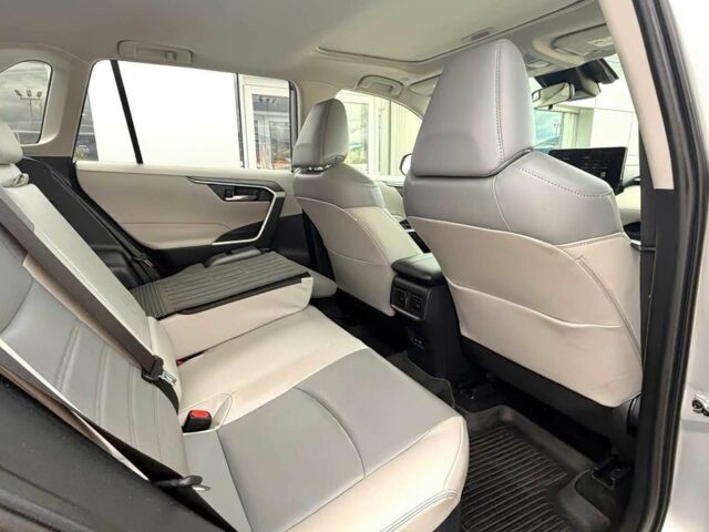 Сірий Тойота РАВ 4, об'ємом двигуна 2.5 л та пробігом 25 тис. км за 21000 $, фото 9 на Automoto.ua