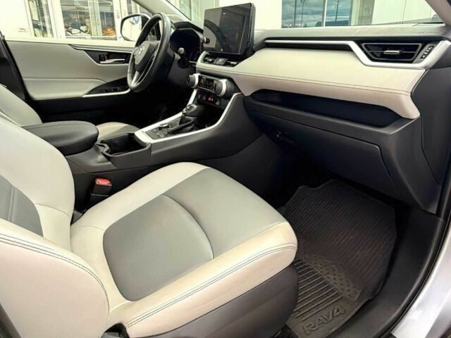 Сірий Тойота РАВ 4, об'ємом двигуна 2.5 л та пробігом 25 тис. км за 21000 $, фото 8 на Automoto.ua