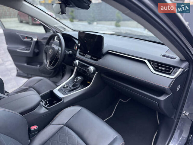 Серый Тойота РАВ 4, объемом двигателя 2.49 л и пробегом 34 тыс. км за 43900 $, фото 29 на Automoto.ua