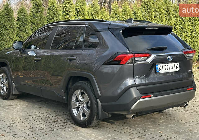 Сірий Тойота РАВ 4, об'ємом двигуна 2.5 л та пробігом 30 тис. км за 38500 $, фото 1 на Automoto.ua