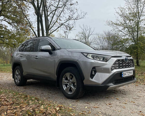 Сірий Тойота РАВ 4, об'ємом двигуна 2.49 л та пробігом 3 тис. км за 39500 $, фото 3 на Automoto.ua