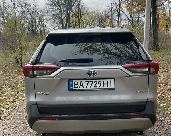 Сірий Тойота РАВ 4, об'ємом двигуна 2.49 л та пробігом 3 тис. км за 39500 $, фото 5 на Automoto.ua