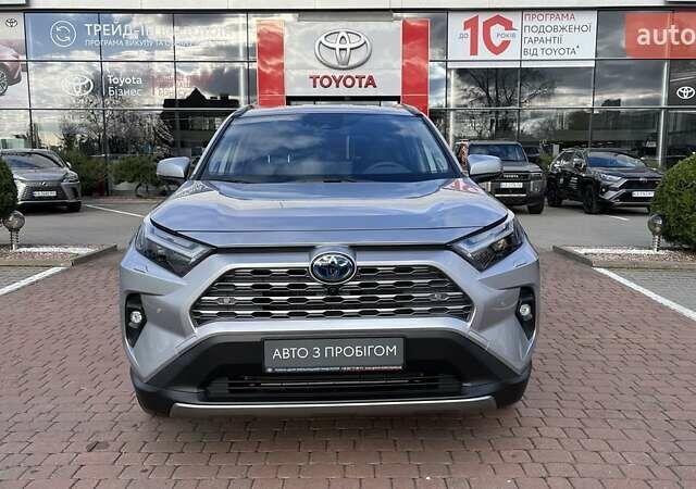 Сірий Тойота РАВ 4, об'ємом двигуна 2.49 л та пробігом 1 тис. км за 48700 $, фото 4 на Automoto.ua