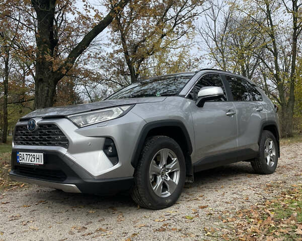 Сірий Тойота РАВ 4, об'ємом двигуна 2.49 л та пробігом 3 тис. км за 39500 $, фото 1 на Automoto.ua