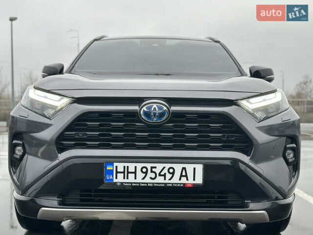 Серый Тойота РАВ 4, объемом двигателя 2.49 л и пробегом 20 тыс. км за 43500 $, фото 3 на Automoto.ua