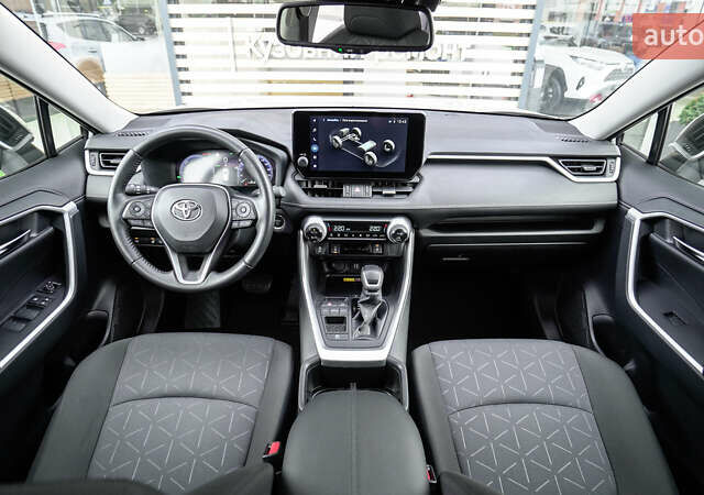 Серый Тойота РАВ 4, объемом двигателя 2.49 л и пробегом 7 тыс. км за 39697 $, фото 7 на Automoto.ua