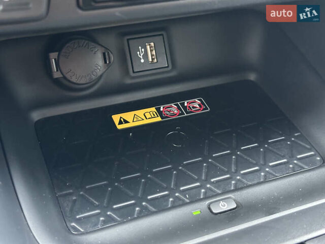 Сірий Тойота РАВ 4, об'ємом двигуна 2.5 л та пробігом 30 тис. км за 38500 $, фото 10 на Automoto.ua