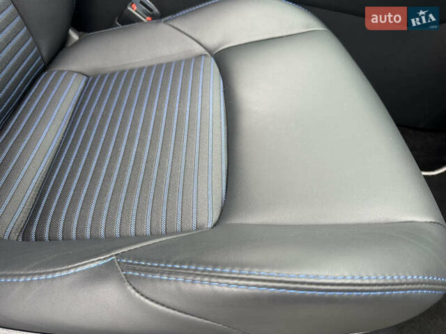 Серый Тойота РАВ 4, объемом двигателя 2.49 л и пробегом 20 тыс. км за 43500 $, фото 24 на Automoto.ua