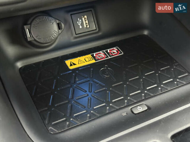 Серый Тойота РАВ 4, объемом двигателя 2.49 л и пробегом 12 тыс. км за 44900 $, фото 18 на Automoto.ua