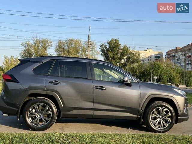 Сірий Тойота РАВ 4, об'ємом двигуна 2.49 л та пробігом 12 тис. км за 41999 $, фото 8 на Automoto.ua