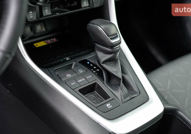 Серый Тойота РАВ 4, объемом двигателя 2.49 л и пробегом 7 тыс. км за 39697 $, фото 28 на Automoto.ua