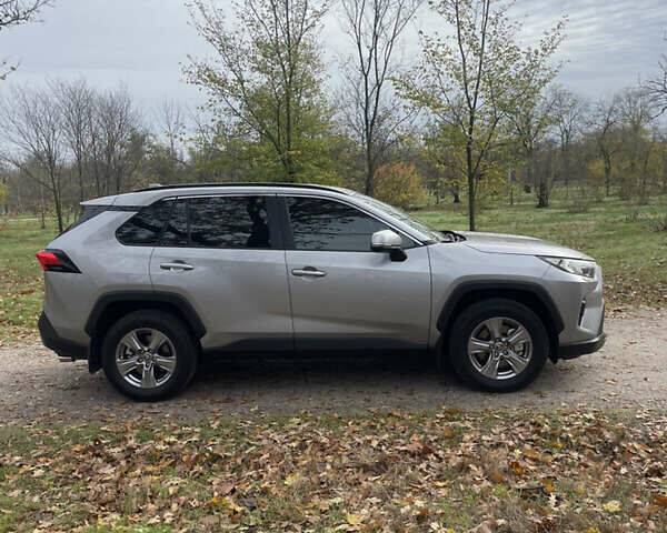 Сірий Тойота РАВ 4, об'ємом двигуна 2.49 л та пробігом 3 тис. км за 39500 $, фото 4 на Automoto.ua