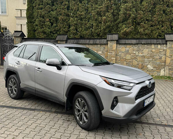 Сірий Тойота РАВ 4, об'ємом двигуна 2.49 л та пробігом 14 тис. км за 38500 $, фото 3 на Automoto.ua