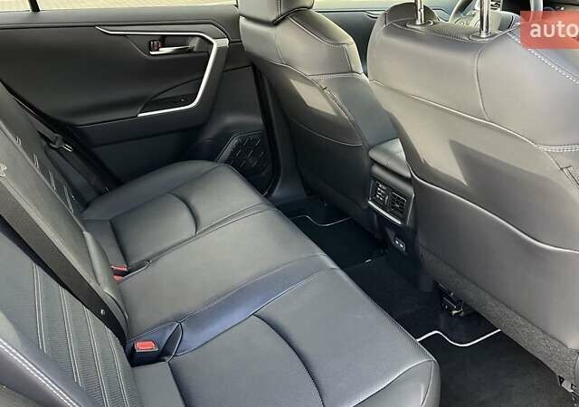 Сірий Тойота РАВ 4, об'ємом двигуна 2.49 л та пробігом 1 тис. км за 48700 $, фото 6 на Automoto.ua