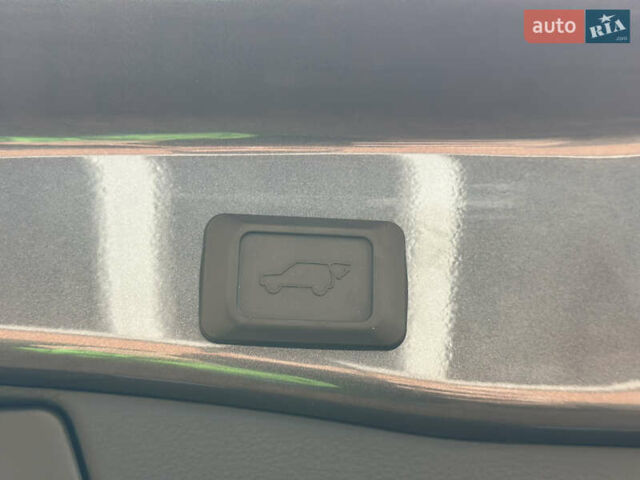 Серый Тойота РАВ 4, объемом двигателя 2.49 л и пробегом 20 тыс. км за 43500 $, фото 39 на Automoto.ua