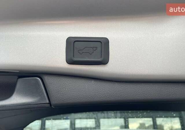 Сірий Тойота РАВ 4, об'ємом двигуна 2.49 л та пробігом 11 тис. км за 31990 $, фото 23 на Automoto.ua