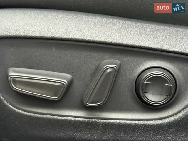 Серый Тойота РАВ 4, объемом двигателя 2.49 л и пробегом 12 тыс. км за 44900 $, фото 19 на Automoto.ua