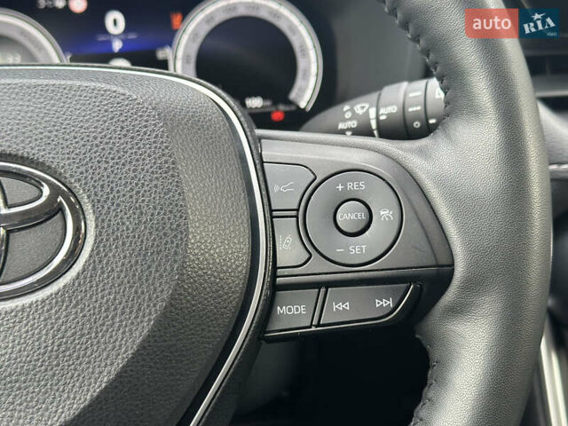 Сірий Тойота РАВ 4, об'ємом двигуна 2.49 л та пробігом 34 тис. км за 41750 $, фото 29 на Automoto.ua